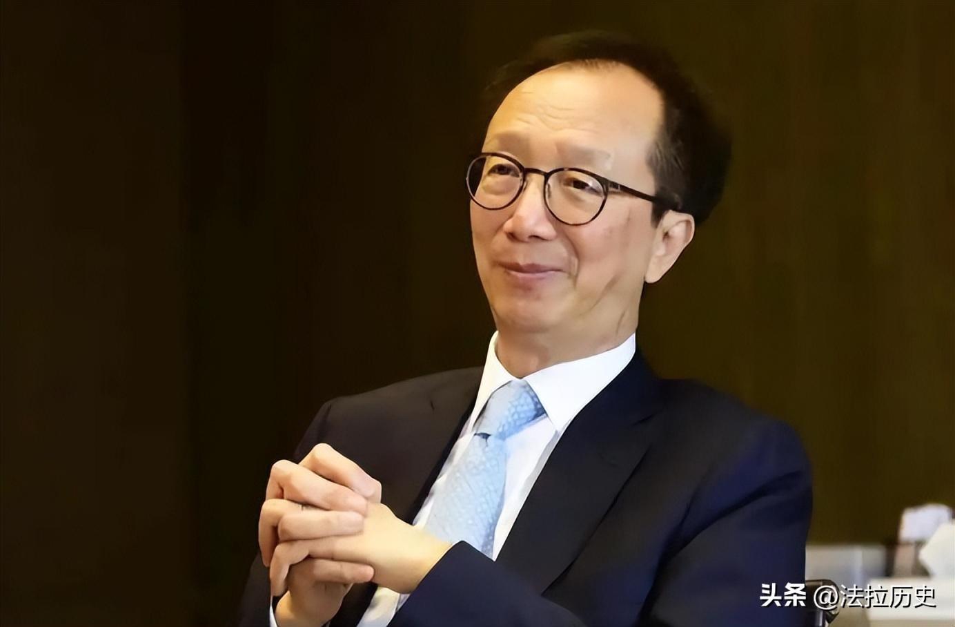 香港财神爷梁锦松拒绿卡为国狂赚3万亿花百亿给伏明霞买医院