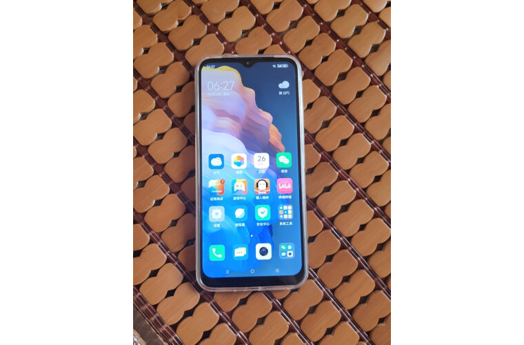 酷派 cool30:g85性能芯 长续航,老人学生的不错选择!