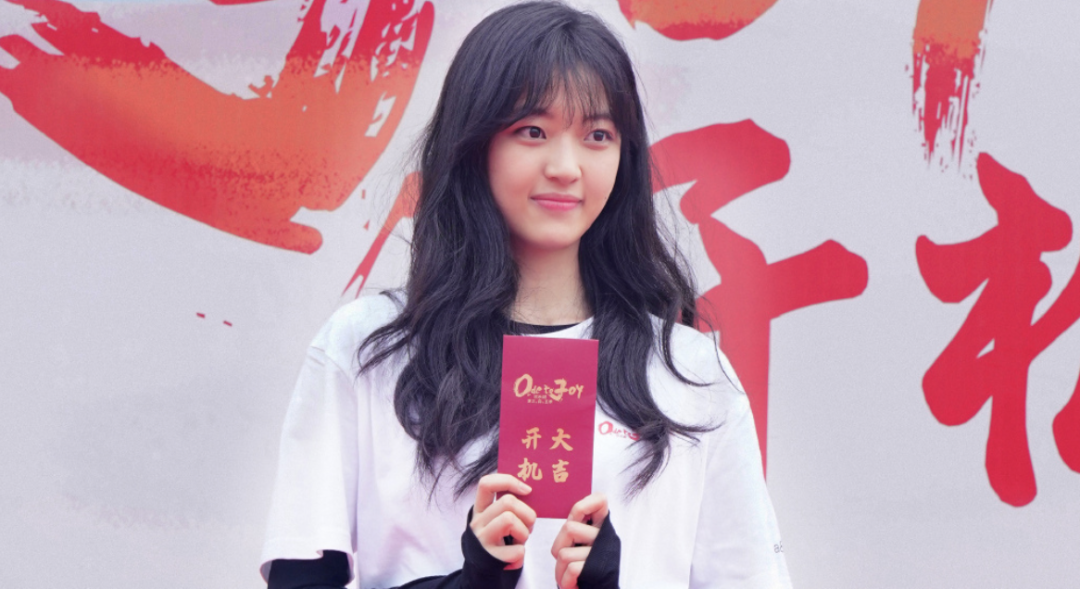 172cm"东北全智贤"火了!又野又欲的猫系女友,差一点就被毁了