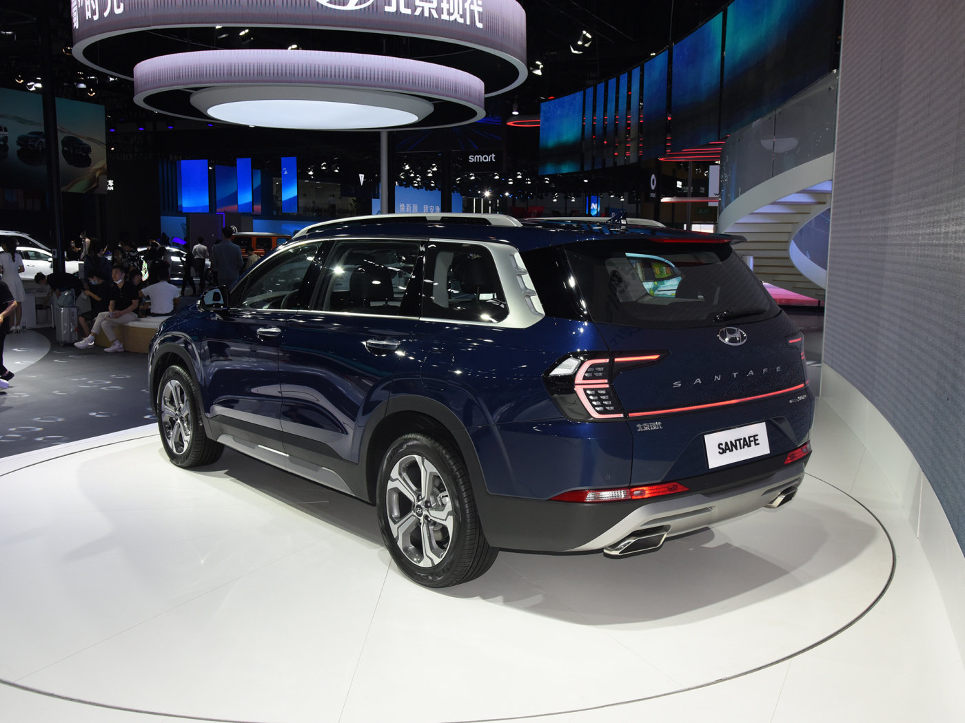 成都车展速报定名第四代胜达旅行家新款现代胜达发布