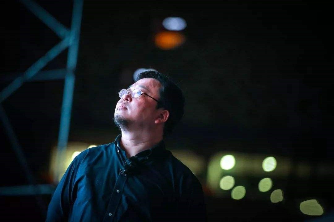 赌上后半生!丈夫罗永浩欠款6亿,老婆柴静不怕被追债担保9600万