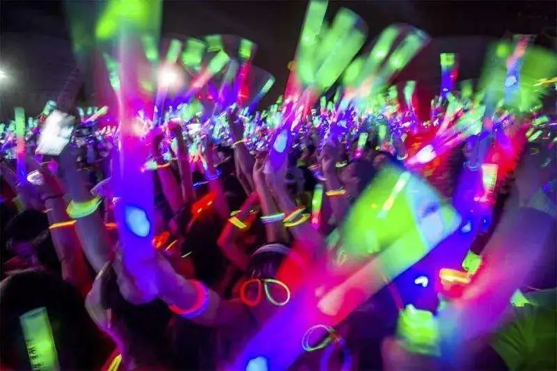 双滦事 | 激情荧光夜跑,让我们嗨起来吧