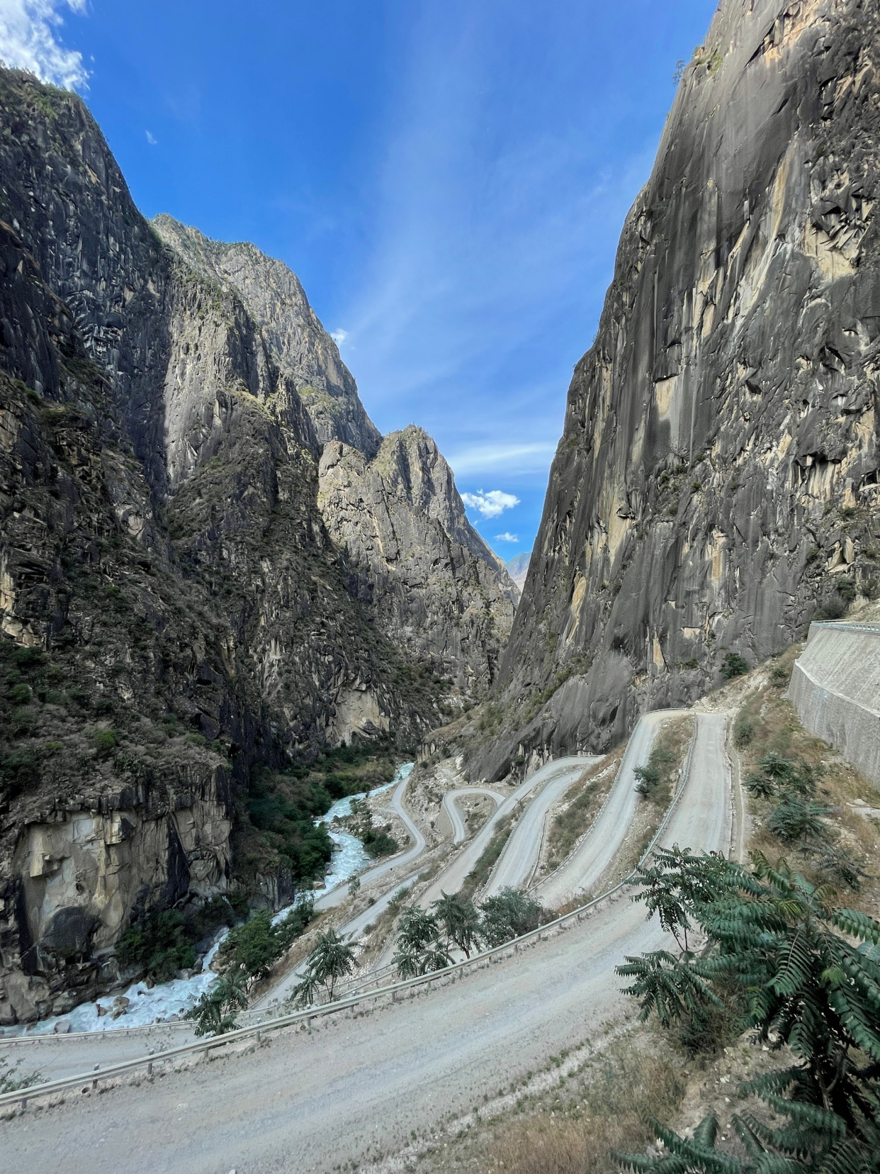 66位勇士,25辆车,96天史诗般的人生旅途,35000公里的伟大行程