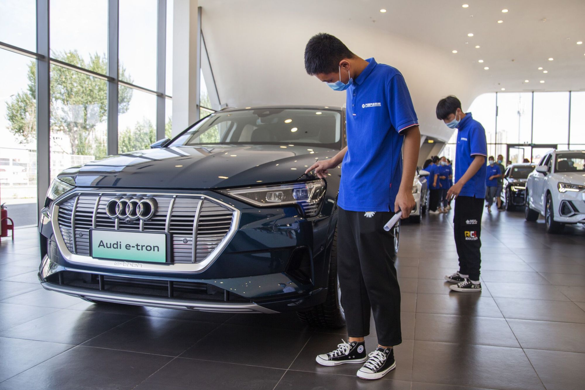 新生名企游学 长春昌融奥迪4s店