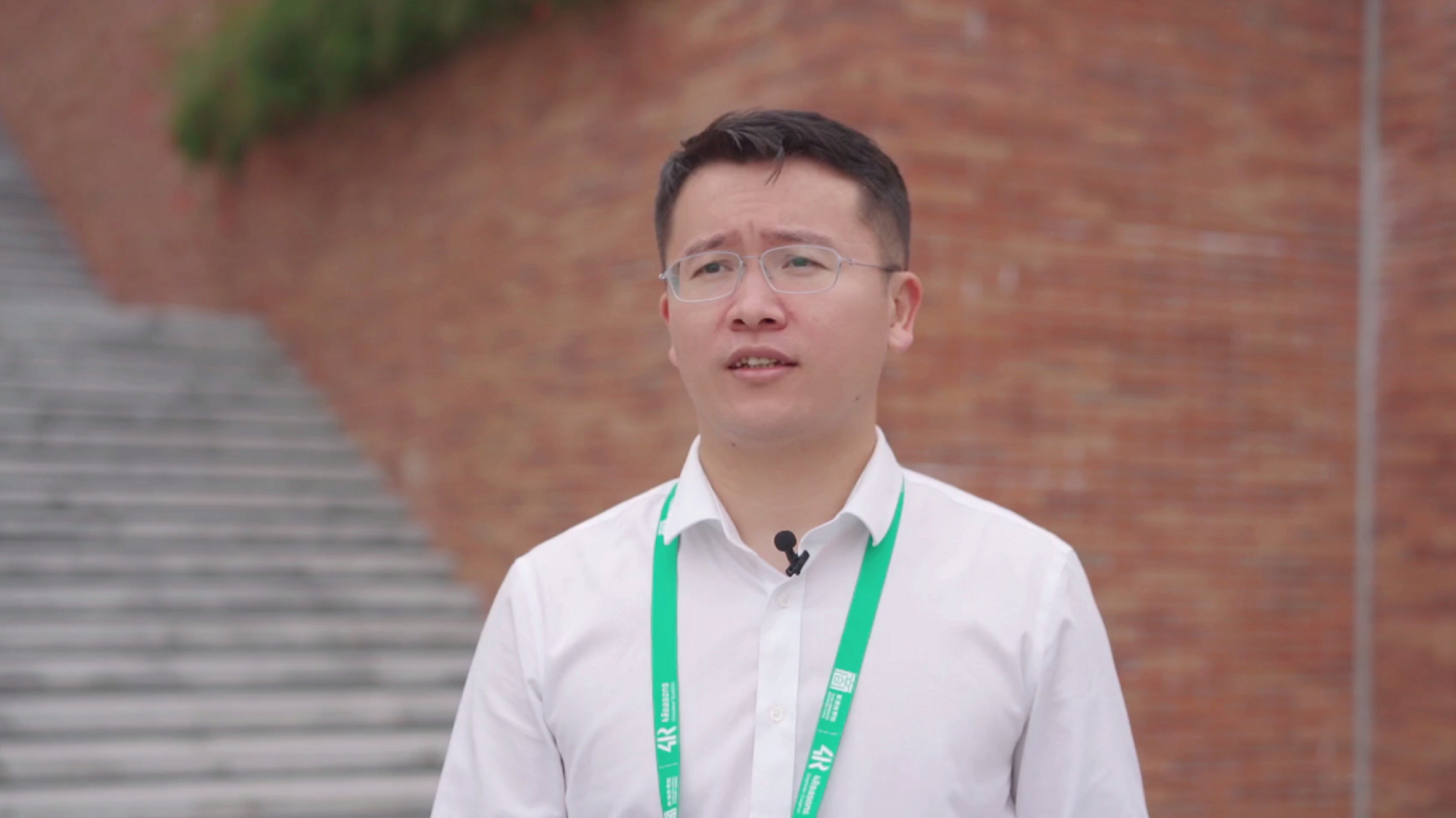 张国涛,1985年5月出生,长江商学院emba硕士学历,现