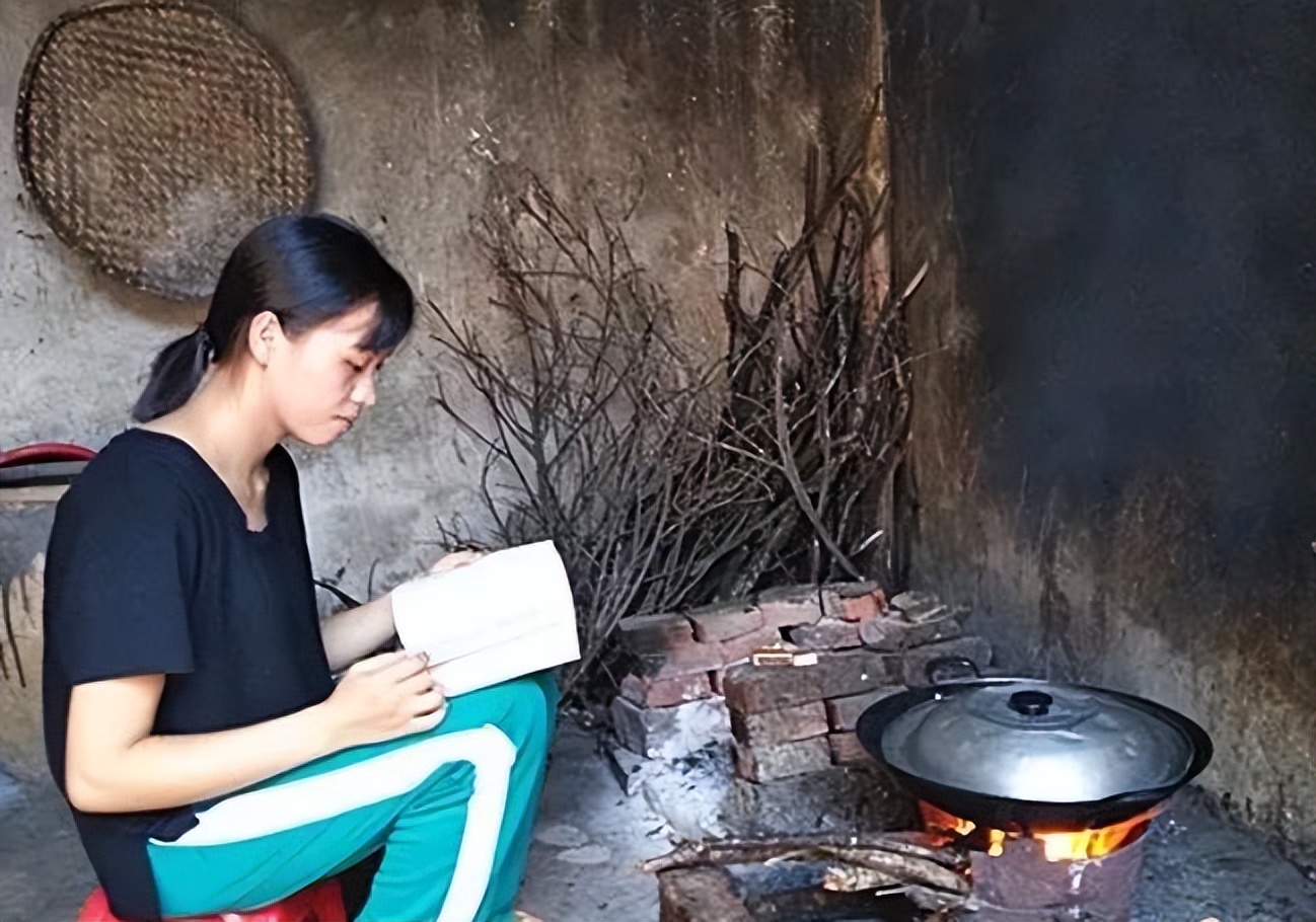 "读书改变命运",对于家境优渥的城里学生而言,这句话没多大的诱惑,可