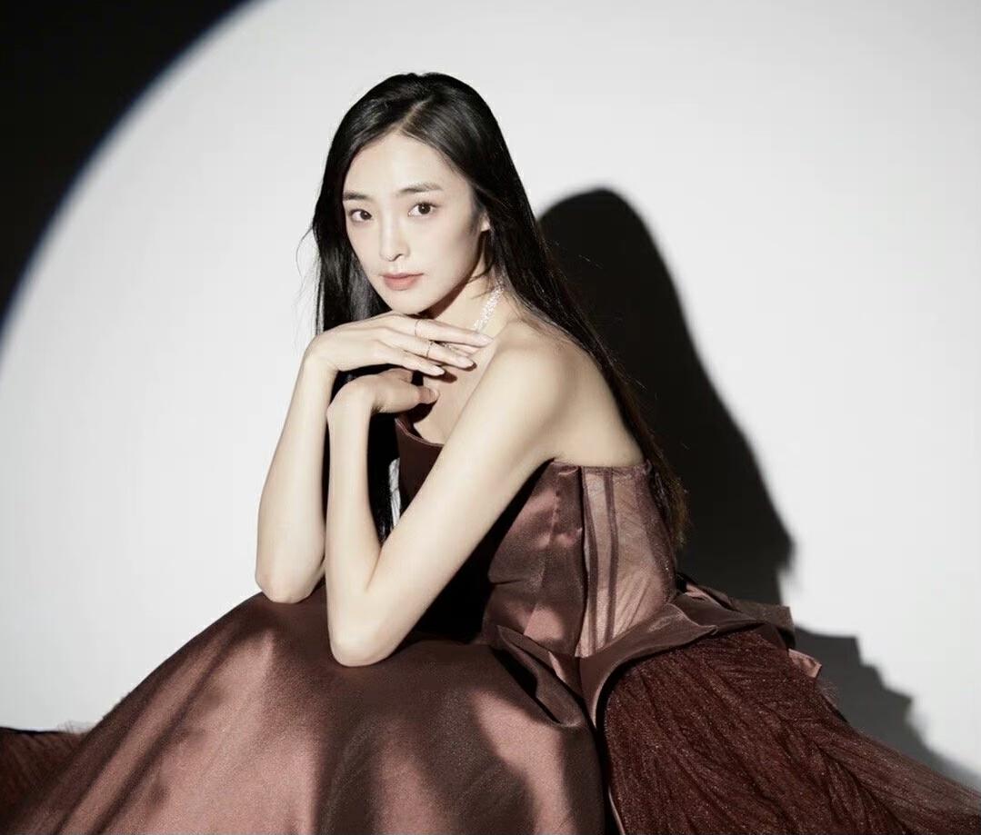 恭喜!tvb港姐小花陈桢怡正式获解冻,因私生活混乱遭雪藏半年