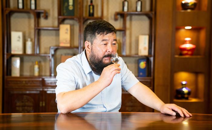 任远明:守门人的酒江湖