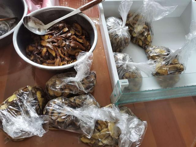 野生菌好吃难存储?山民保鲜"秘诀",一年四季可尝鲜