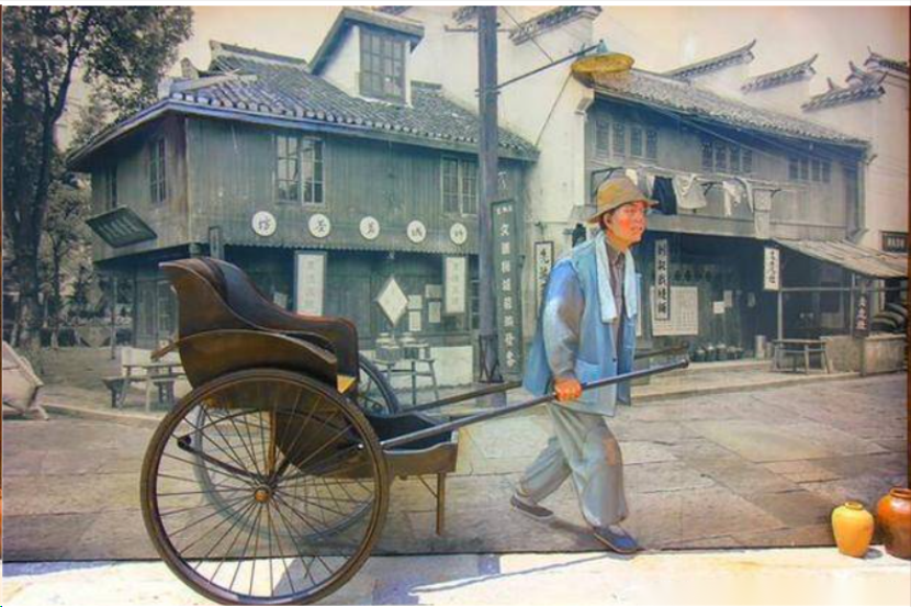 民国上海黑帮大亨的远见送15岁儿子参加新四军解放后安度晚年