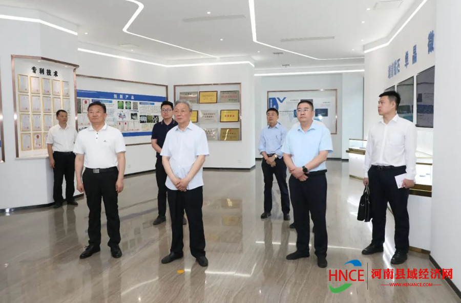 省委副秘书长胡克军一行到柘城县调研