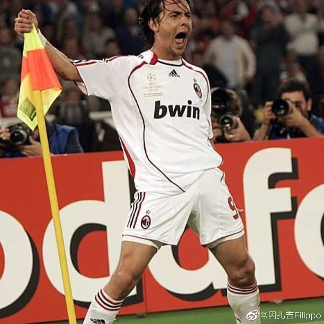 因扎吉还是那么帅!49岁"九爷"老来得子,带着儿子去滑雪