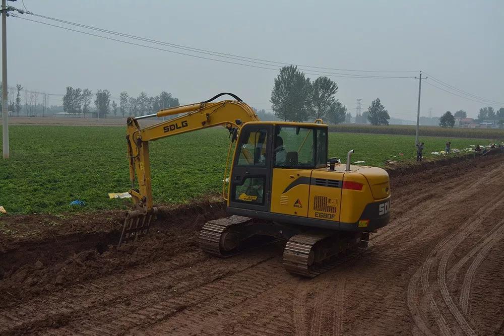 接下来就需要人工一点点去挖,为了防止山药断裂,所以在挖的时候要非常