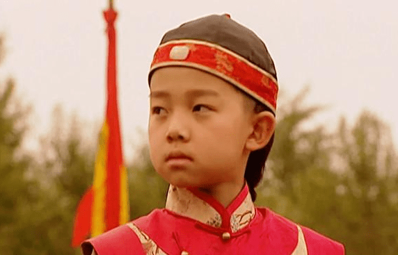 康熙第一次见到10岁的孙子乾隆时,为何就很喜欢,乾隆有何不同?