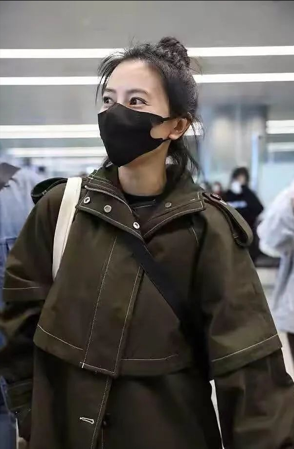 44岁高圆圆素颜有多惊艳?扎丸子头虽有鱼尾纹,但颜值不输小姑娘