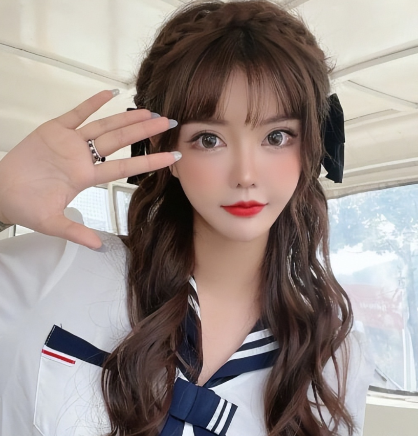 00后女网红周楚娜:公开称上海疫情"耽误事"!她真敢说