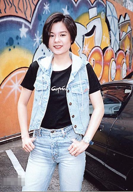 回顾亚视前艺员亚洲小姐出身43岁因情绪病离开丈夫次年病逝