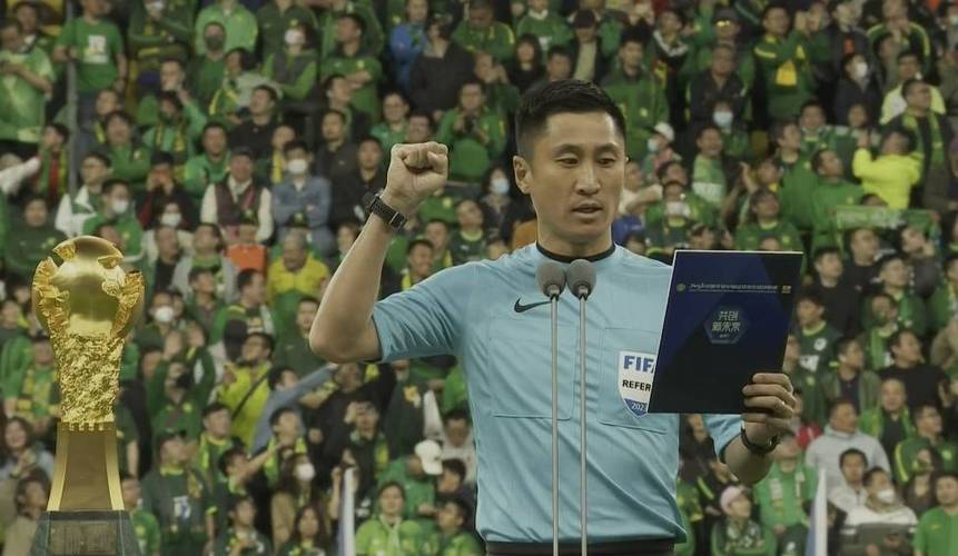 当var裁判比马宁还喧宾夺主,外籍裁判来中超也无济于事