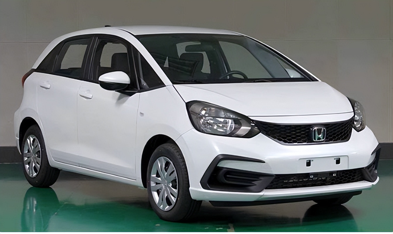 新款本田飞度曝光,换装新1.5l发动机,sport版新增魔术座椅?