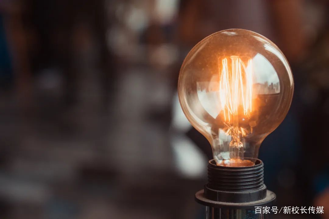 李希贵学校管理沉思录_ 校长授权与人性管理 _
