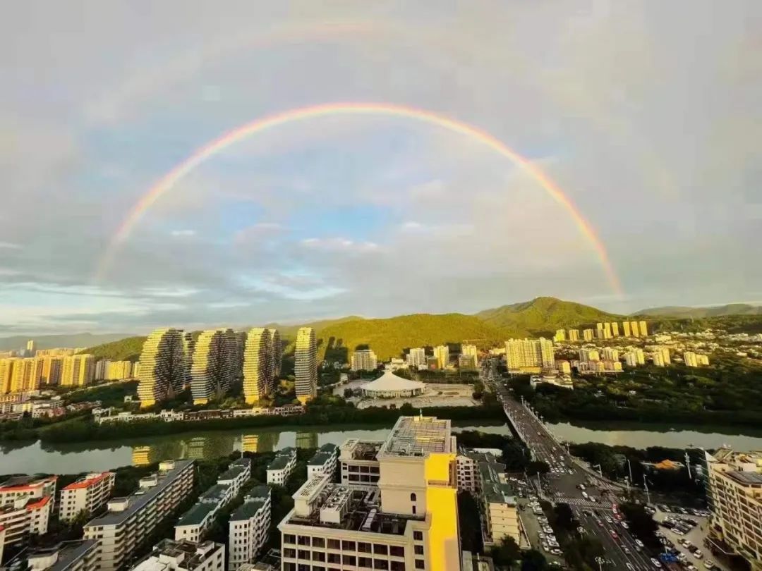 三亚彩虹场所图片