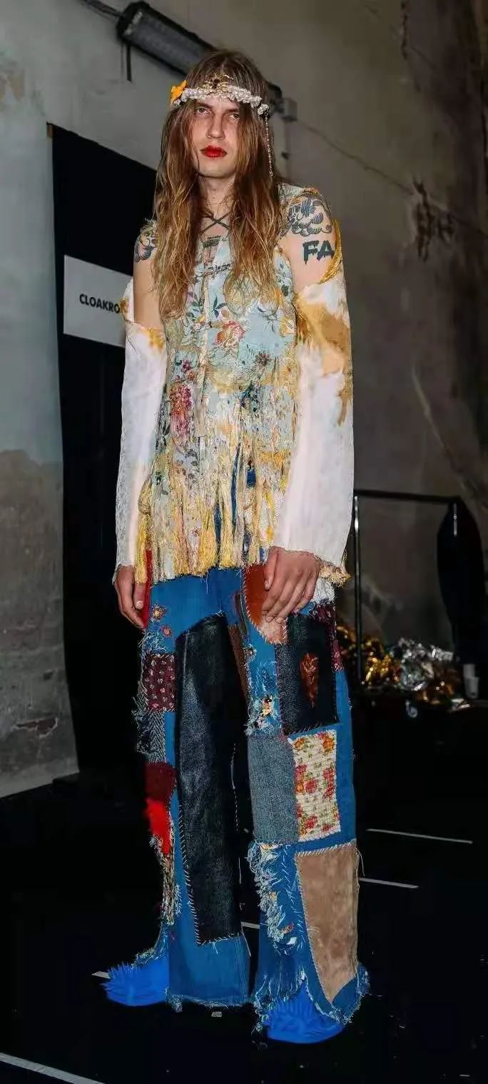 巴黎时装周"丑出天际"的奇葩行头增加了!网友:就这?