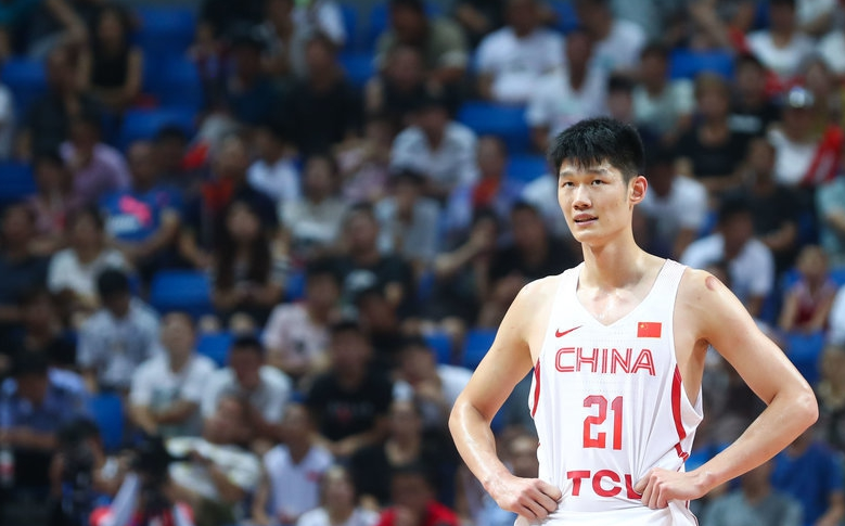 中国男篮两大核心确定,一人是x因素,胡金秋有望出战