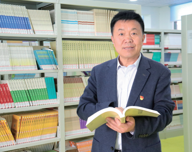 人民教师梁辉:30年如一日,在教育之路且歌且行|教育对话