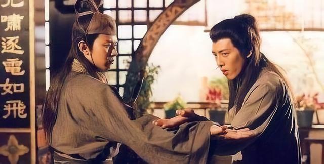 金庸将预定的男主角写崩了,大胆塑造新的男主,反而写出一部经典