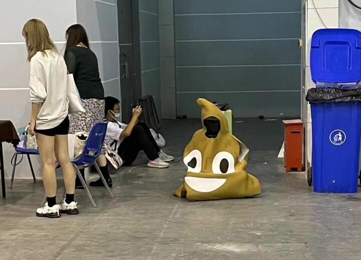 蒙古上单cos之后,b站陈睿叔叔再被漫展整活儿,但有点过头了