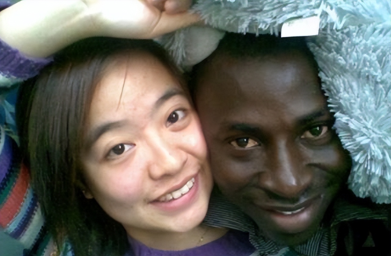 黑人在我国留下大量的黑二代,该怎样解决?看看日本是如何做的?