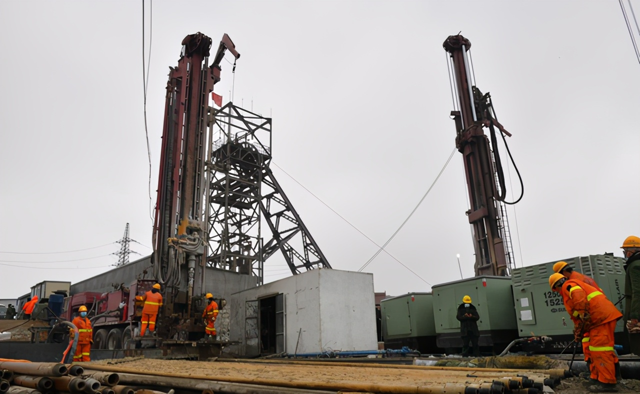 山东栖霞市委书记,市长被免职在金矿事故迟报中负有重要领导责任