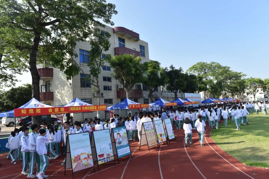 法治宣传进校园!这场活动,盐鸿中学学生们学法收获满满