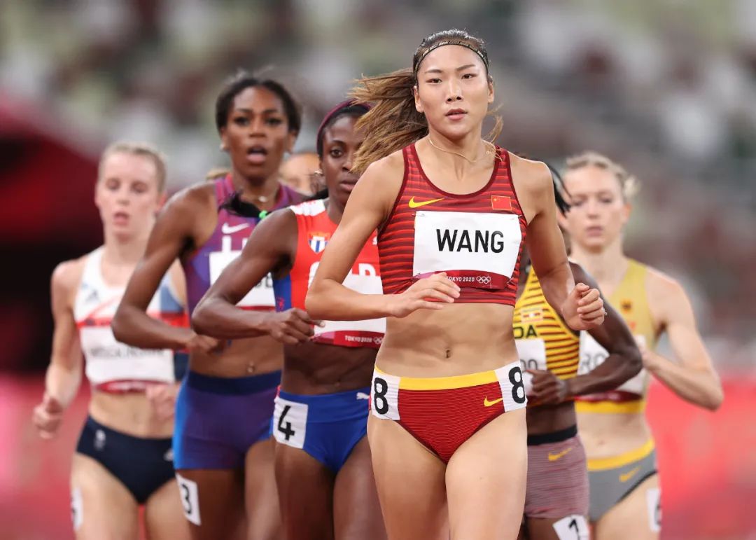 中国第一人!王春雨闯入女子800米决赛
