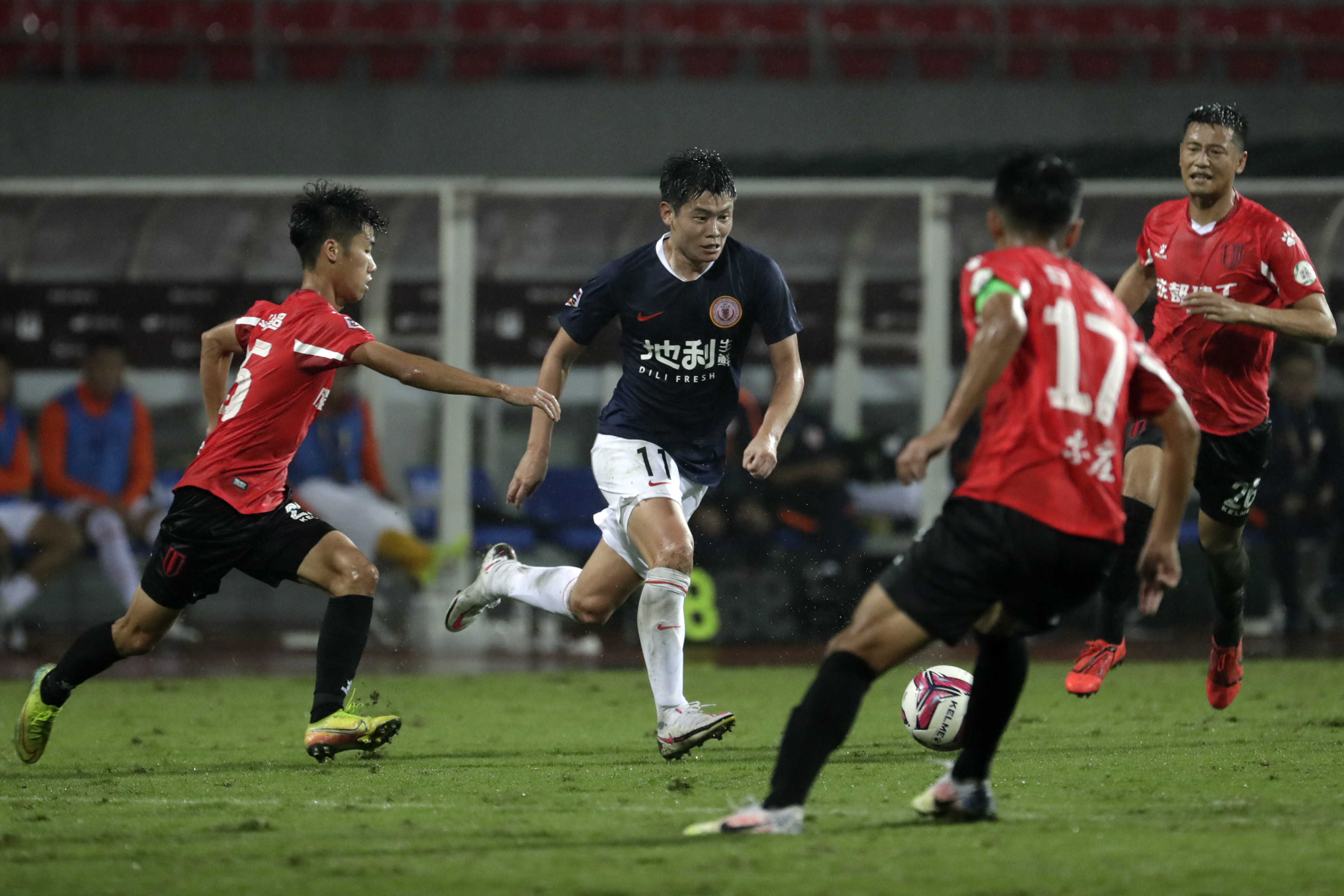 足球——中甲:成都兴城人居胜北京人和(2)