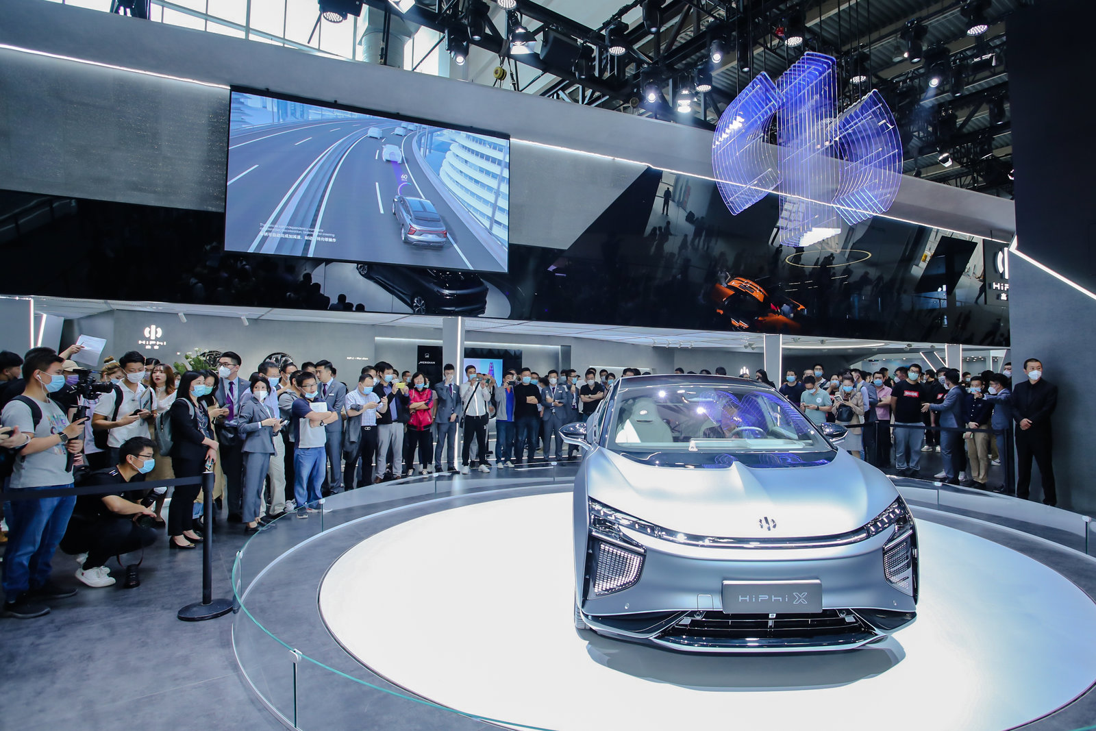 都在讨论智能化,高合hiphi x告诉你何为真正的智能汽车