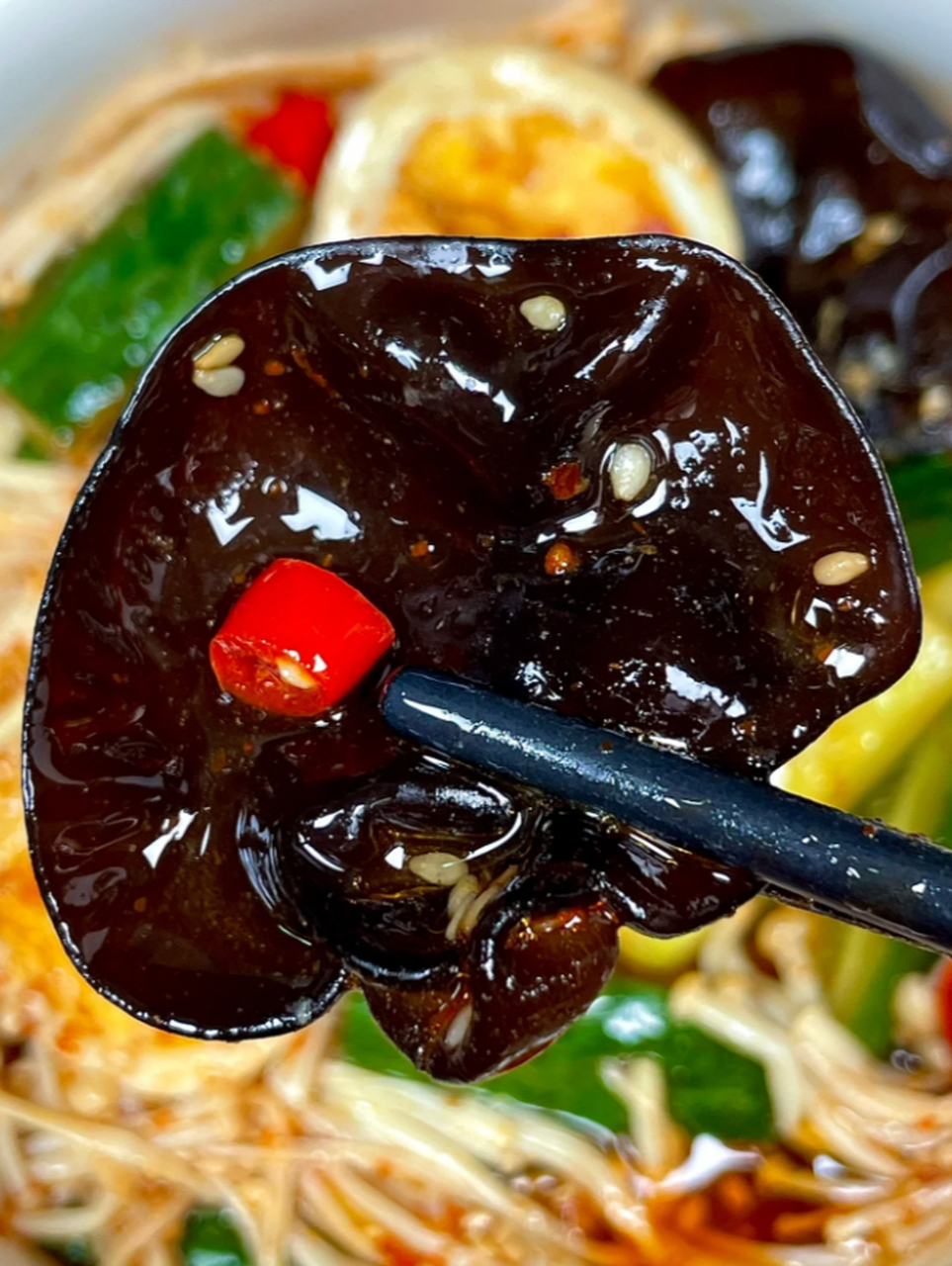 凉拌黄瓜金针菇鸡蛋:美味爽口,轻松制作  我要给你们推荐一款巨好吃的