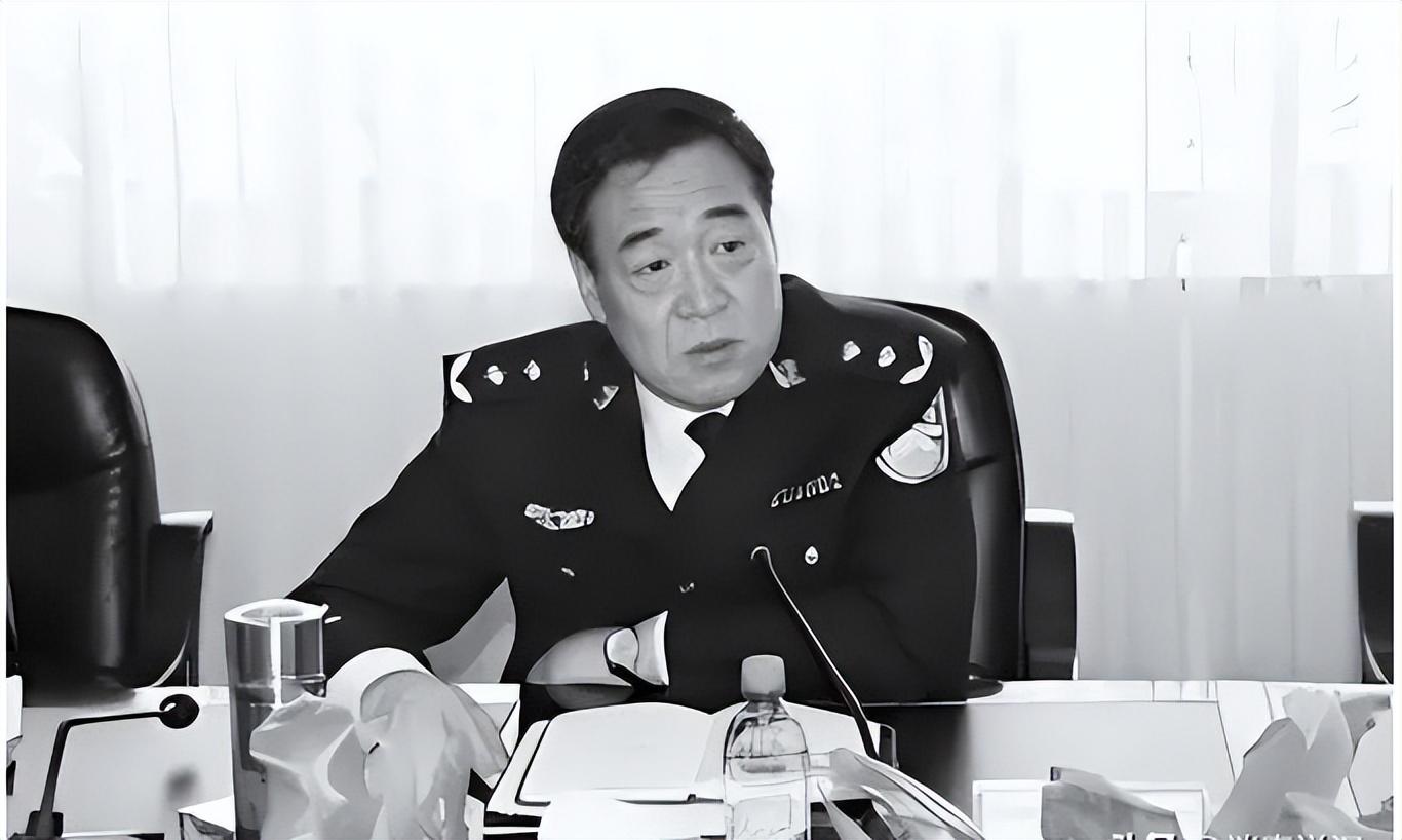 好色局长"谷凤杰",长期玩弄众多警花,过程不堪入目,终获刑罚