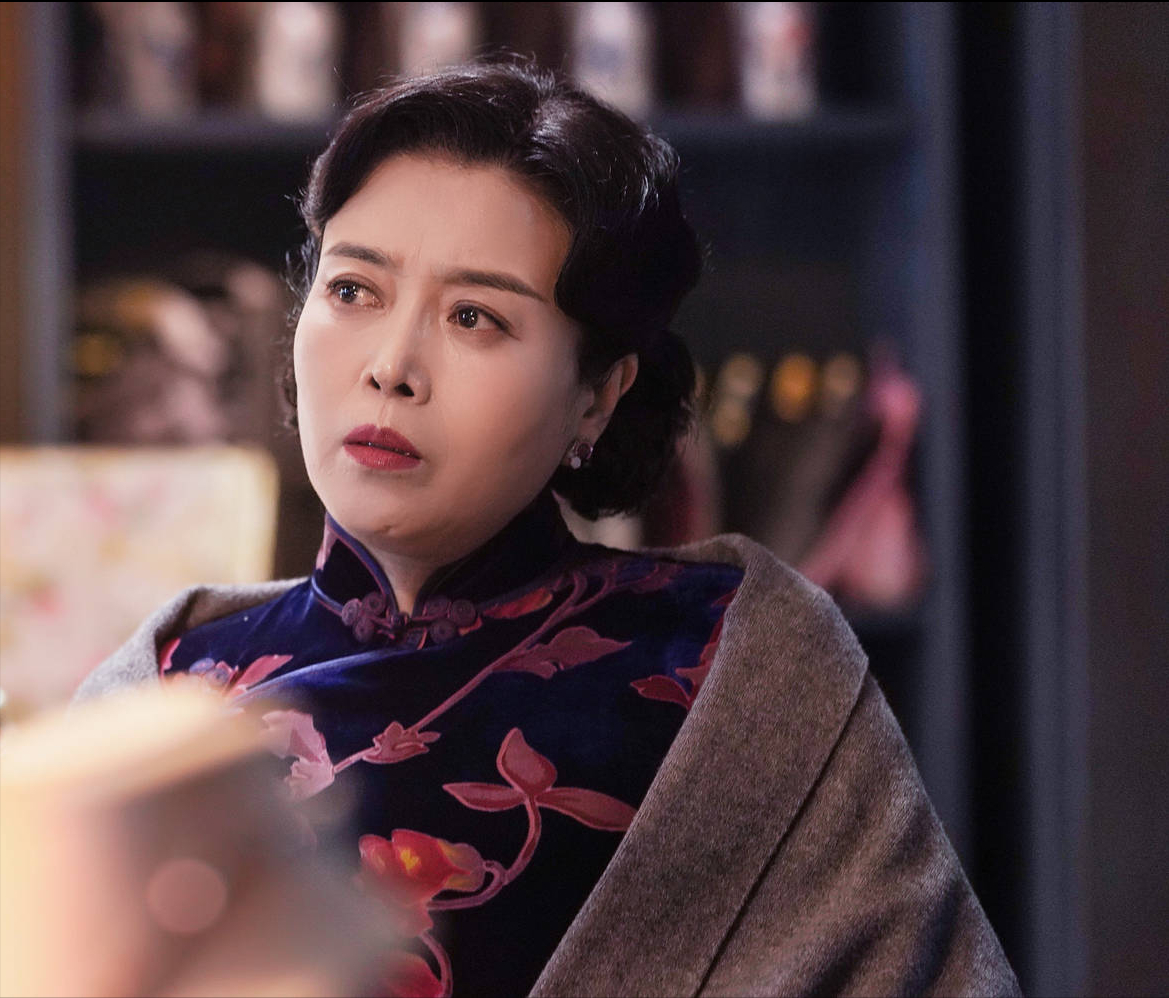 "一级演员"丁嘉丽:当众扯掉"遮羞布",观其一生让人唏嘘不已