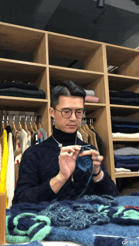 纪实80后小伙潘锐彬:回村织毛衣,一件毛衣卖8990元,年入500万