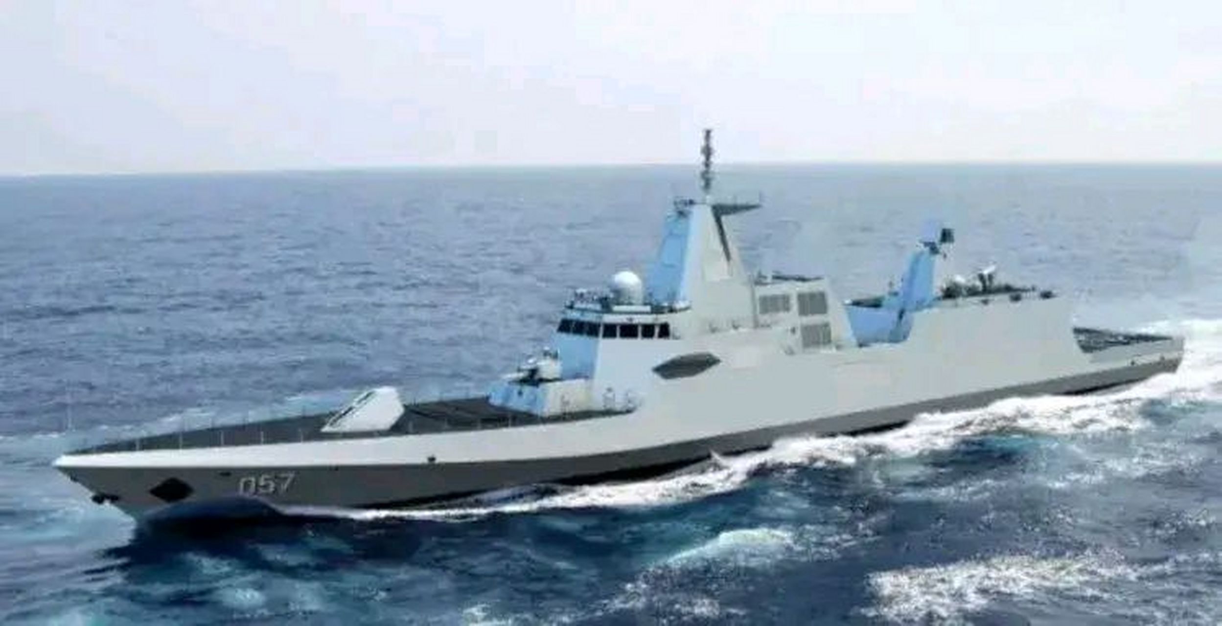 中国造057型隐身驱逐舰?配置堪称豪华,核心问题引争论