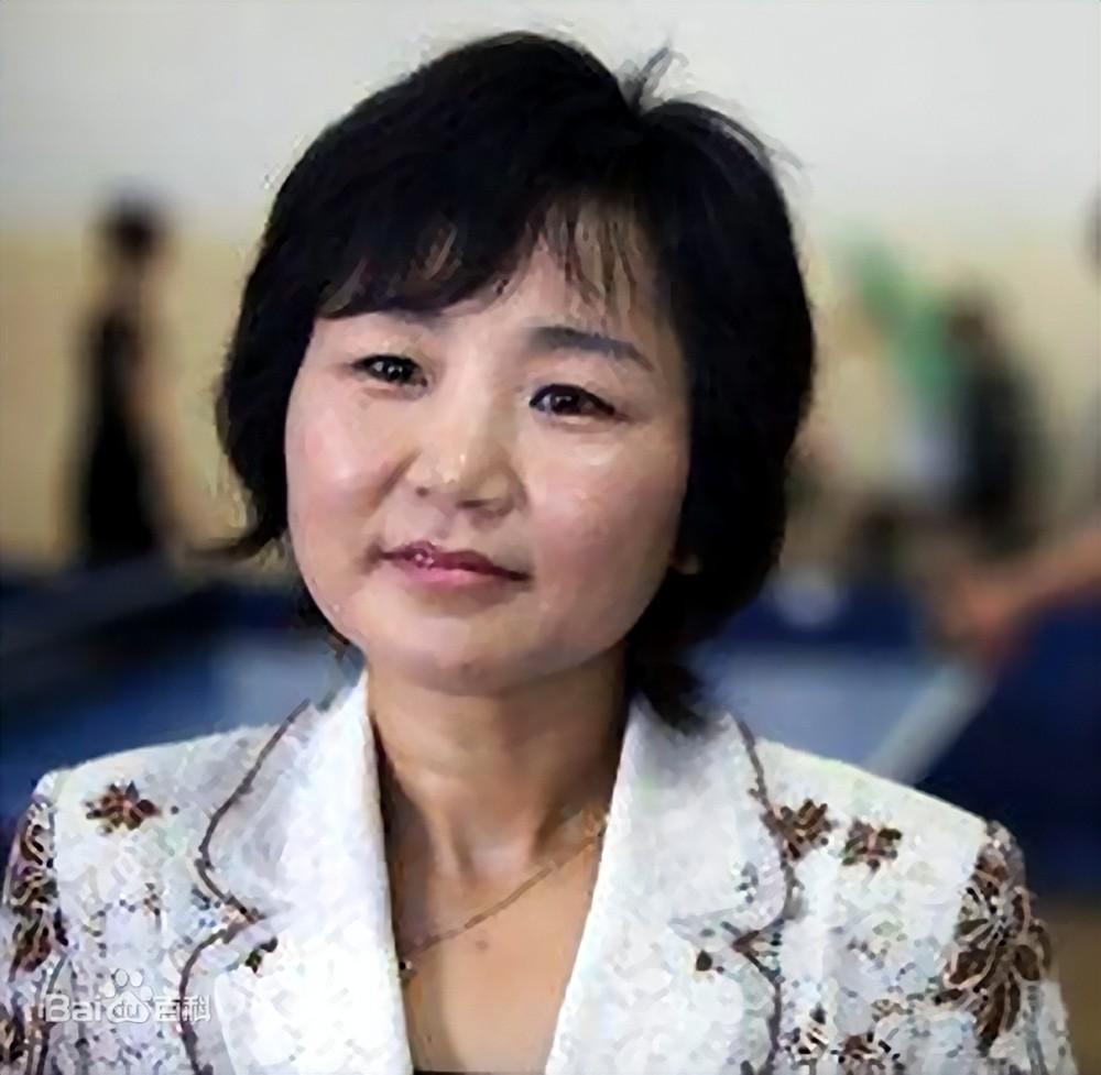 "怪球手"陈子荷:乒乓情缘不浪漫,"妇唱夫随"是风景