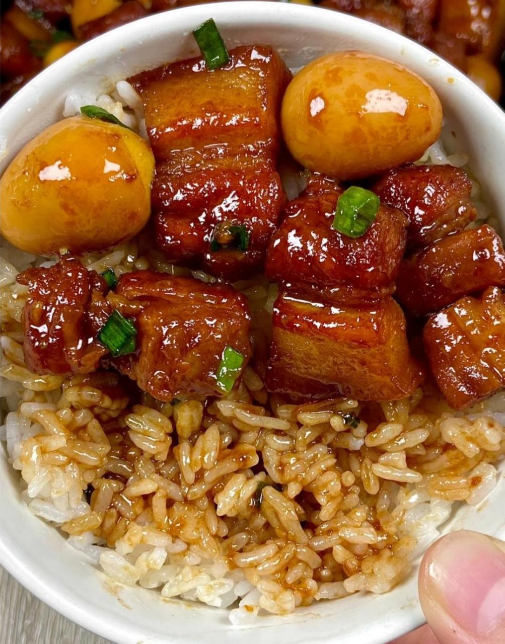 红烧肉鹌鹑蛋,每次煮都能吃两碗大米饭