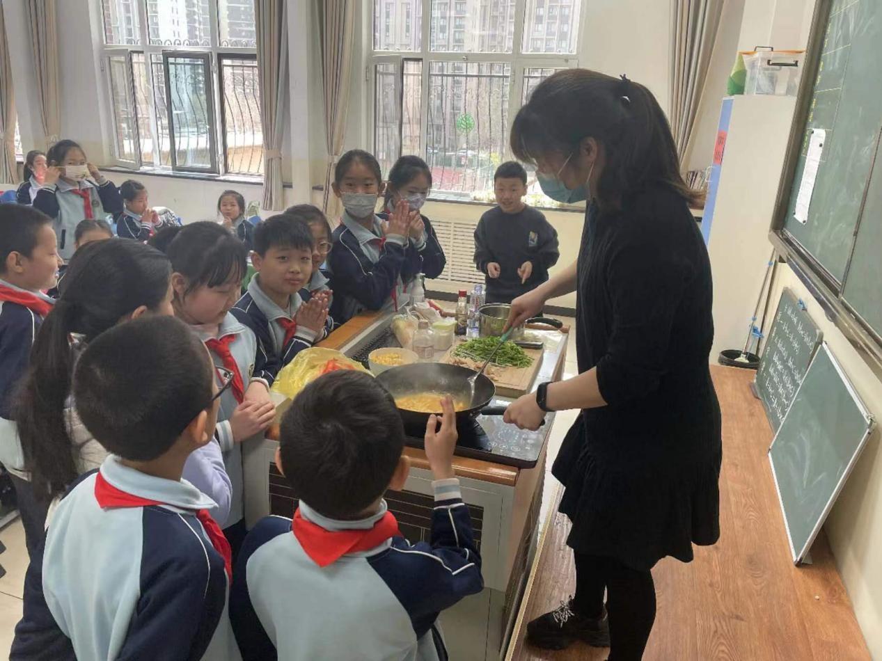 天津市实验小学滨海学校——魏祺