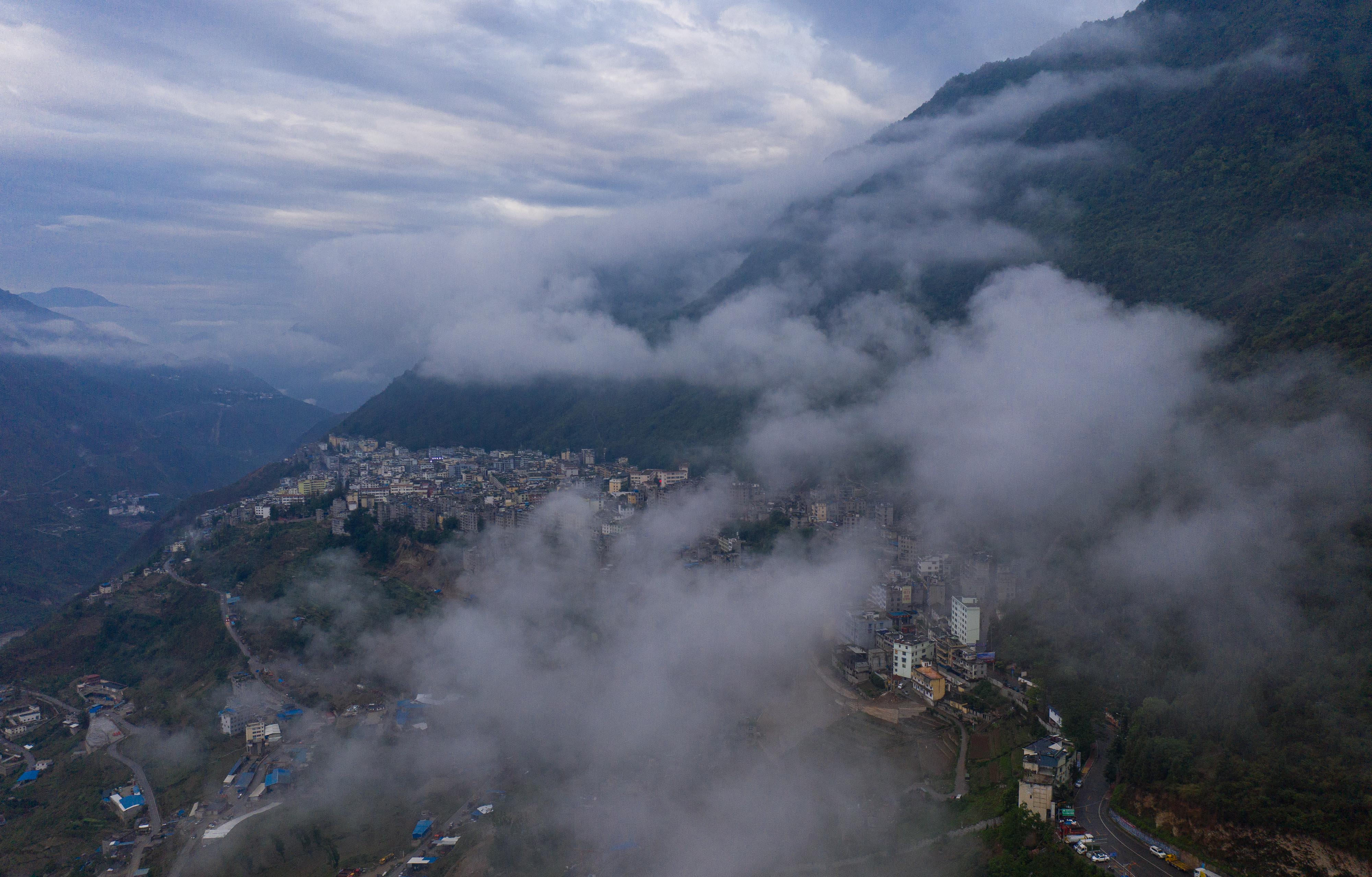 四川金阳:云雾缭绕美如画(4)