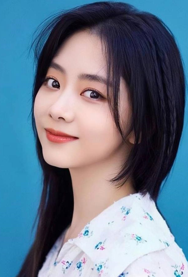 赵丽颖,谭松韵让我明白:脸上这3个特征,年纪越大越受喜爱!