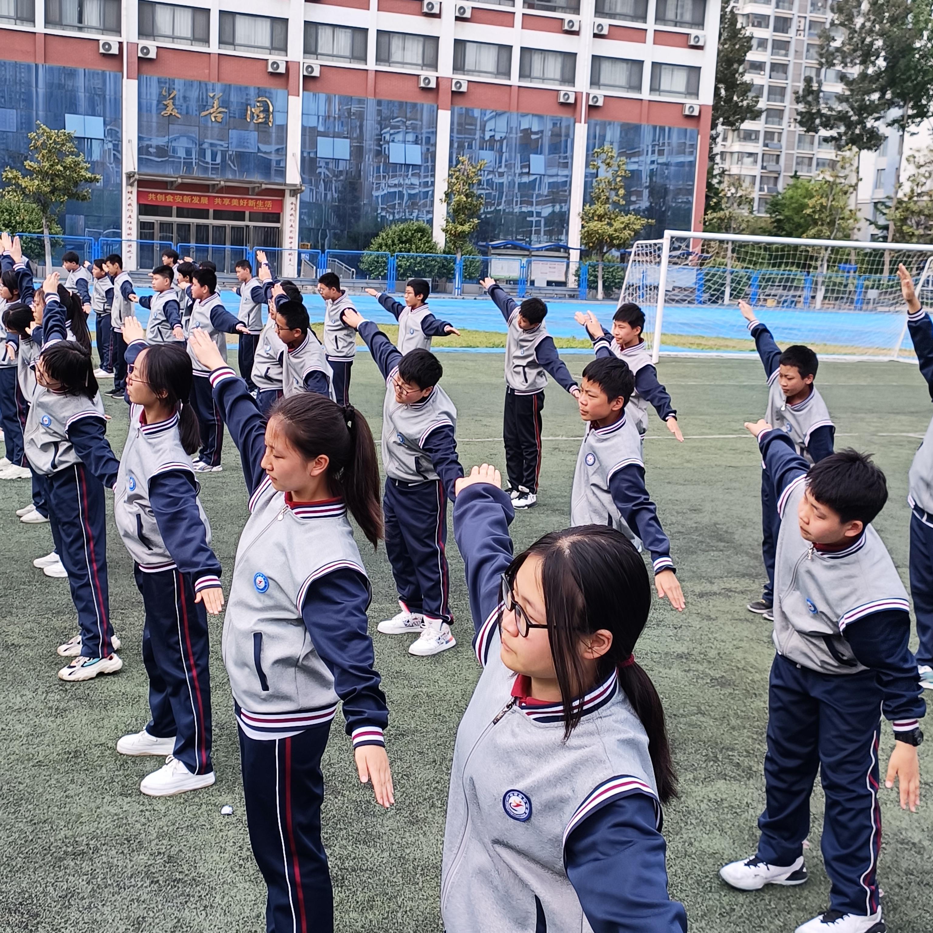 临沂实验中学北校区举行广播体操比赛
