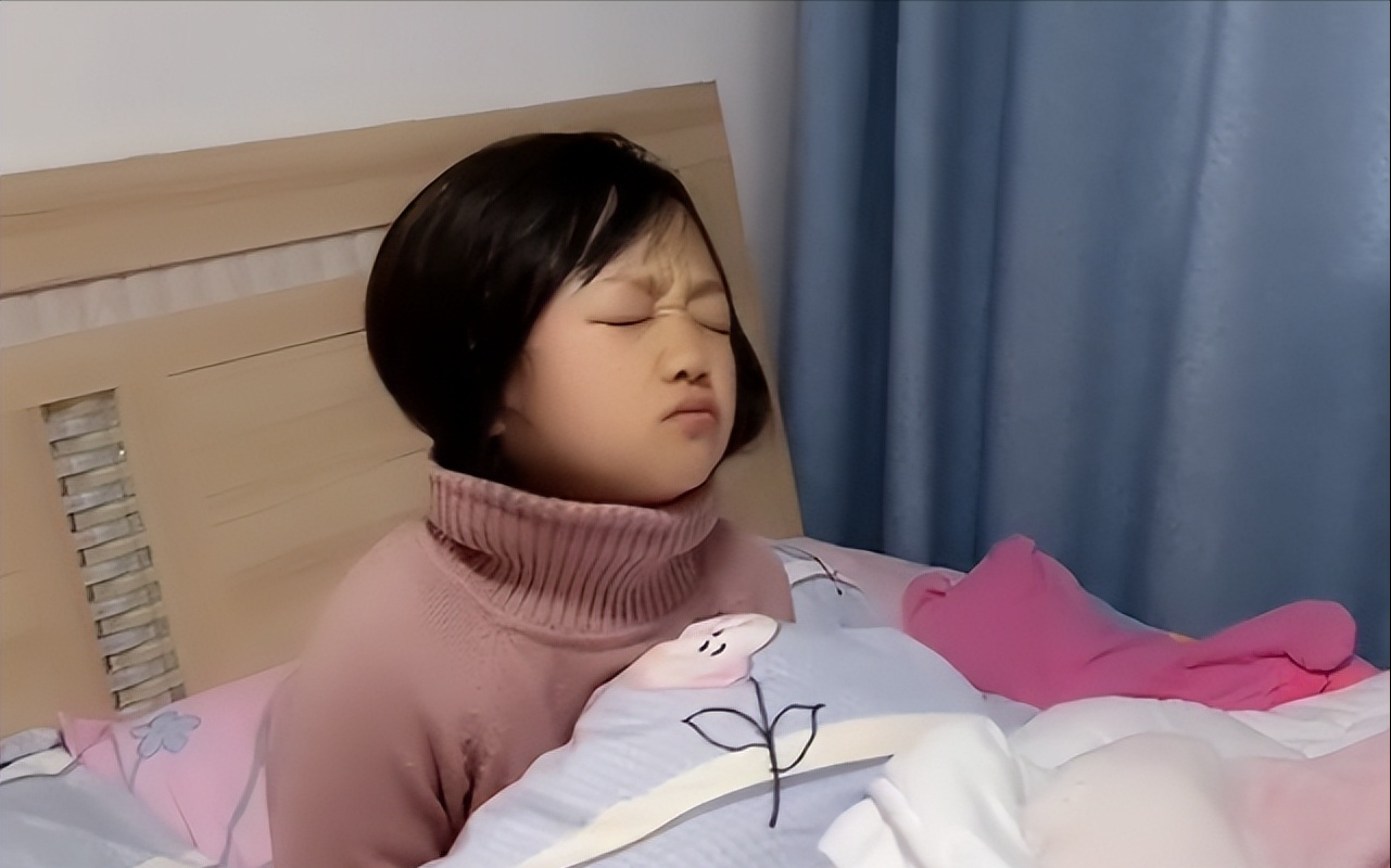 2019年成都32岁袖珍美女长得像10岁顺利结婚如今怎样了