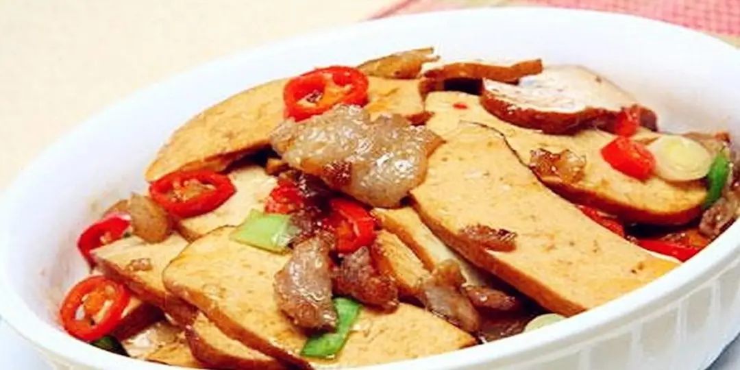 美食湖南,经典湘菜——香干回锅肉,软嫩醇香,味美又营养