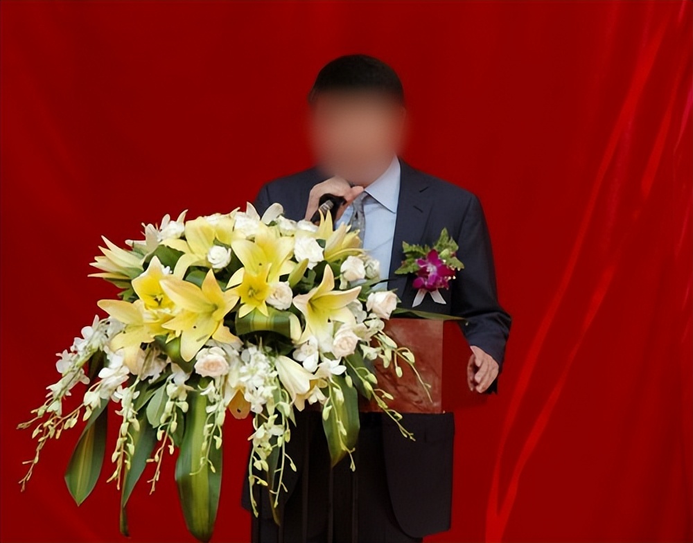 "双面教授"吴志杰:强暴女教师上百次,流产两次,只被学校辞退